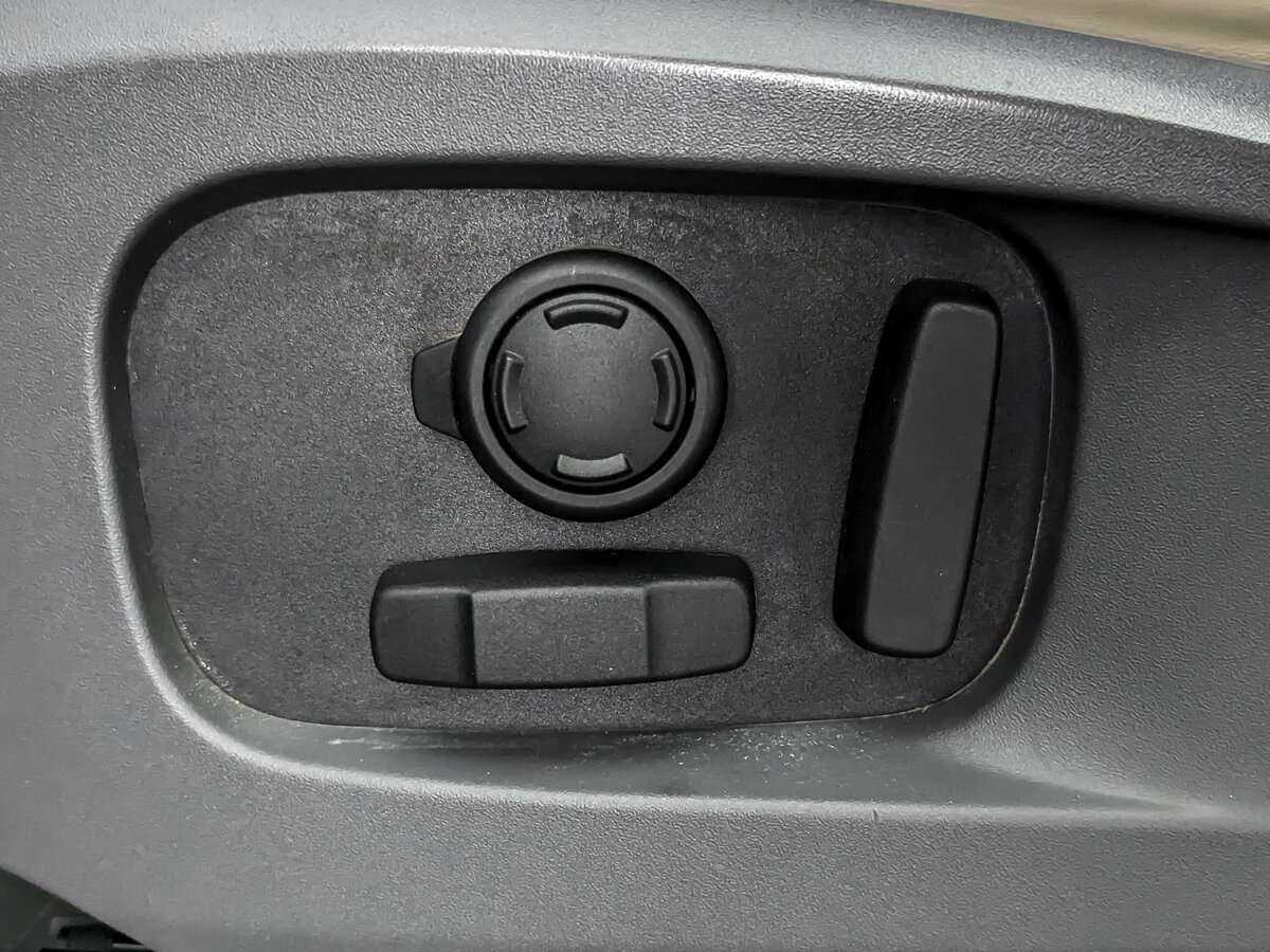 Купить Land Rover Defender 110, 2021, 75 671 км, фото №14