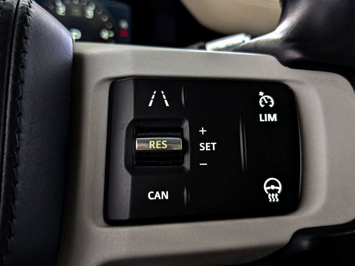 Купить Land Rover Defender 110, 2021, 75 671 км, фото №21