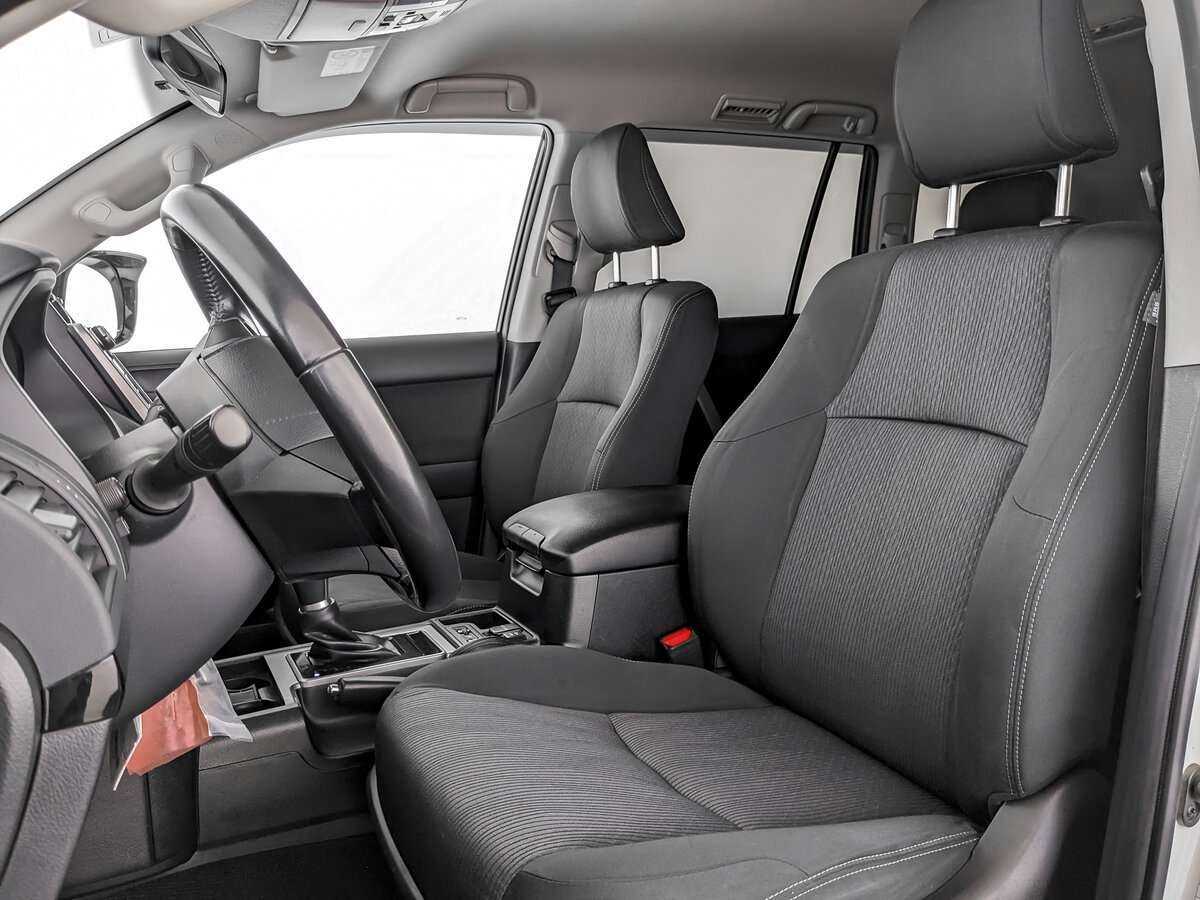 Купить Toyota Land Cruiser Prado, 2019, 74 000 км, фото №16