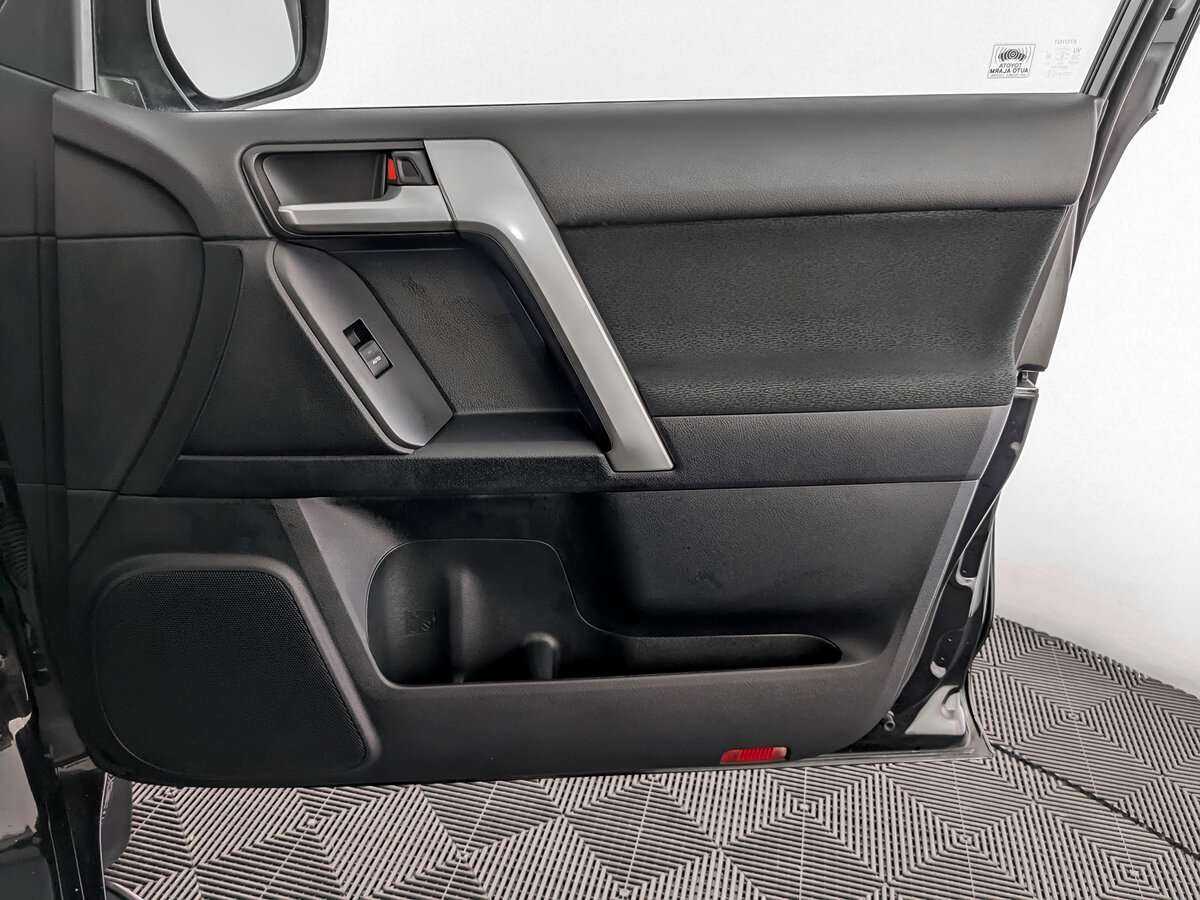 Купить Toyota Land Cruiser Prado, 2018, 98 035 км, фото №21