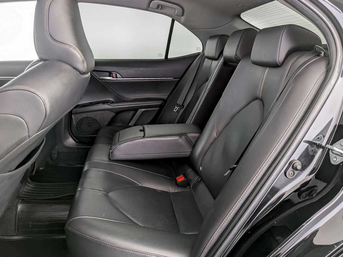 Купить Toyota Camry, 2019, 31 196 км, фото №10