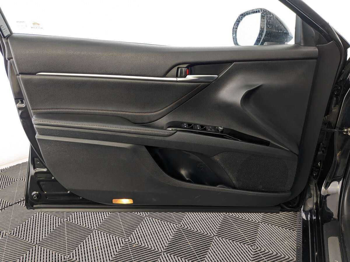 Купить Toyota Camry, 2019, 31 196 км, фото №15