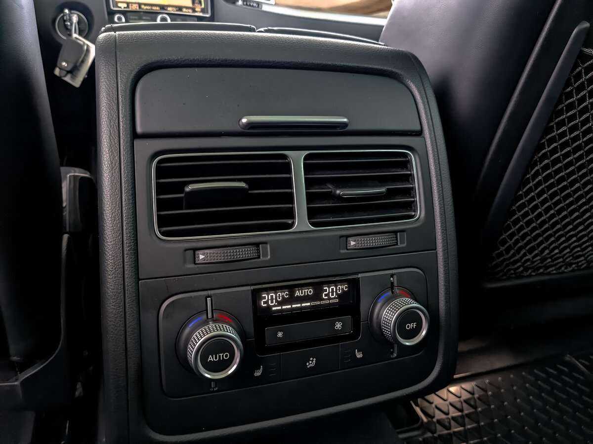 Купить Volkswagen Touareg, 2017, 132 764 км, фото №24