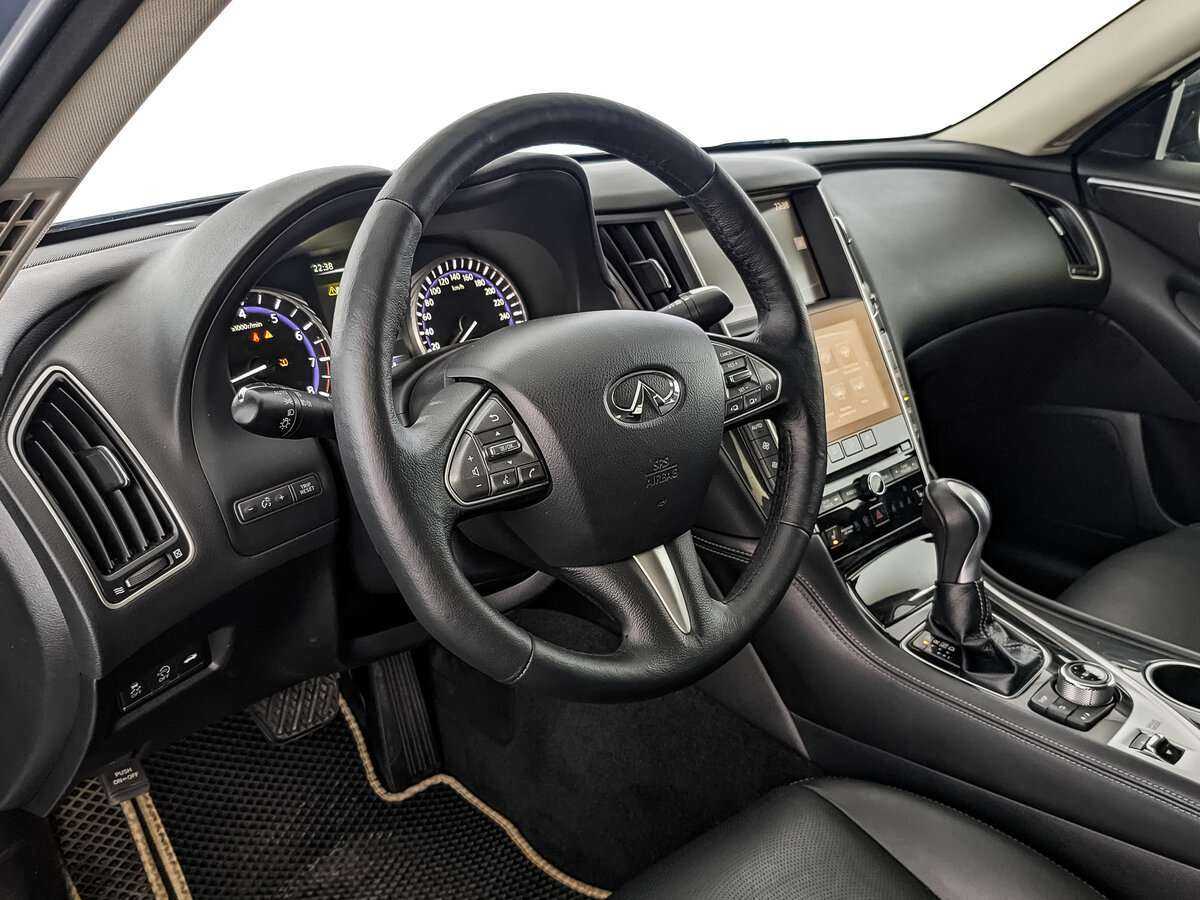 Купить Infiniti Q50, 2016, 107 601 км, фото №11