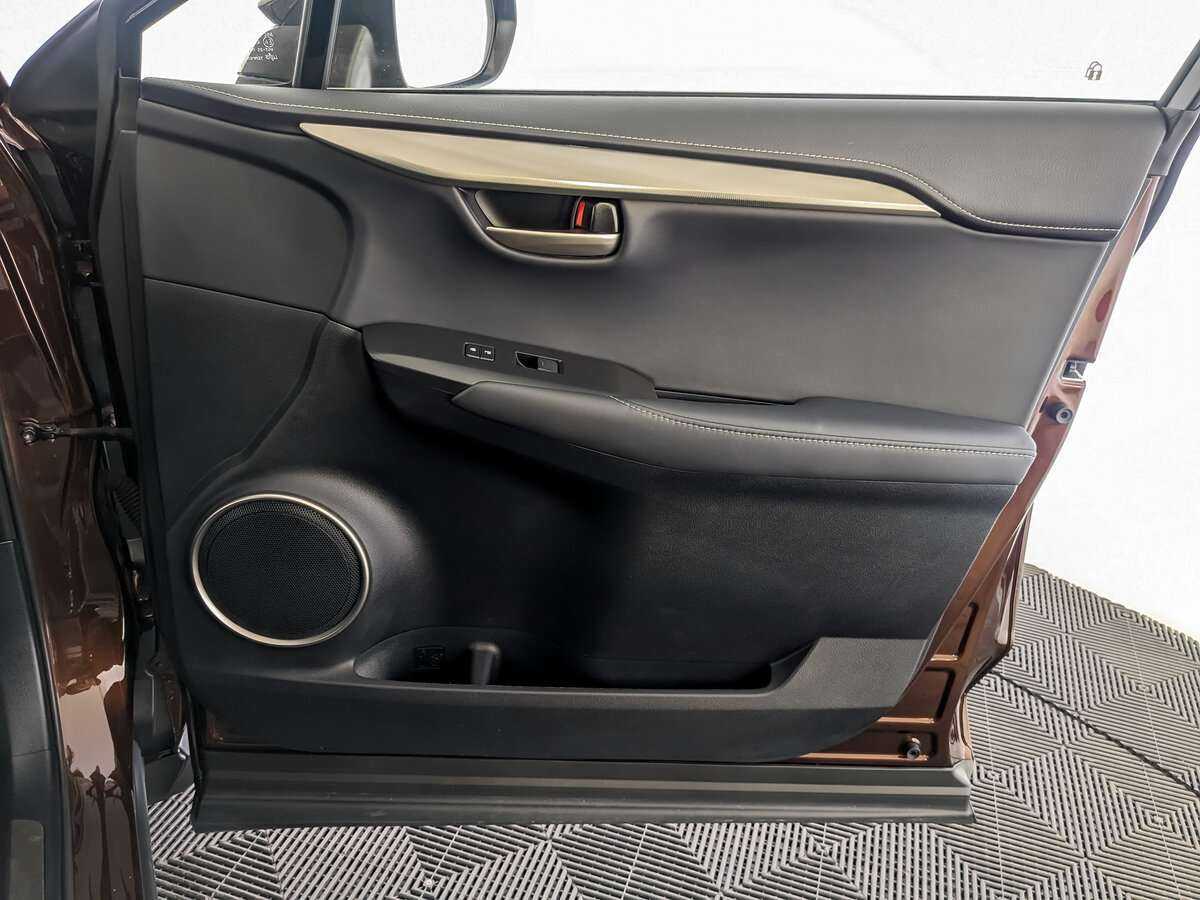 Купить Lexus NX 200, 2017, 69 107 км, фото №20