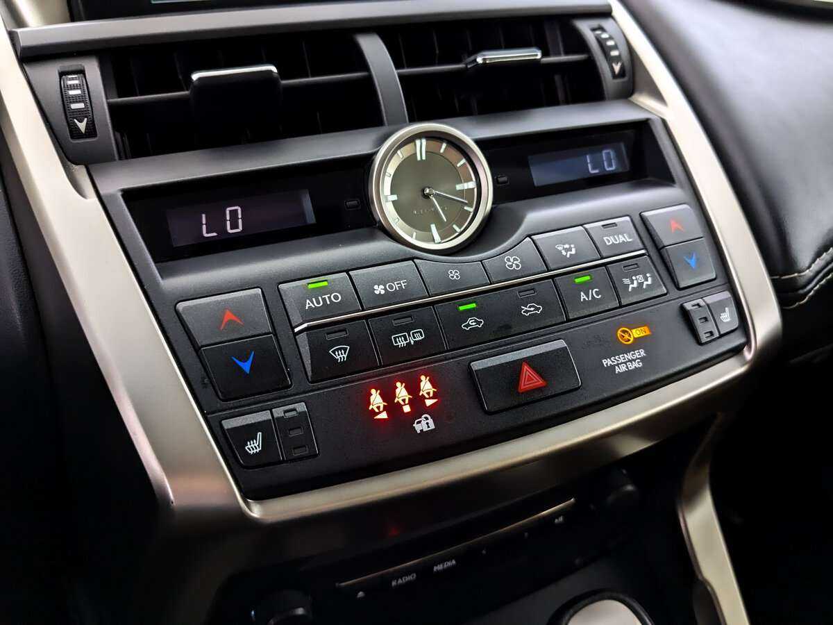 Купить Lexus NX 200, 2017, 107 835 км, фото №22