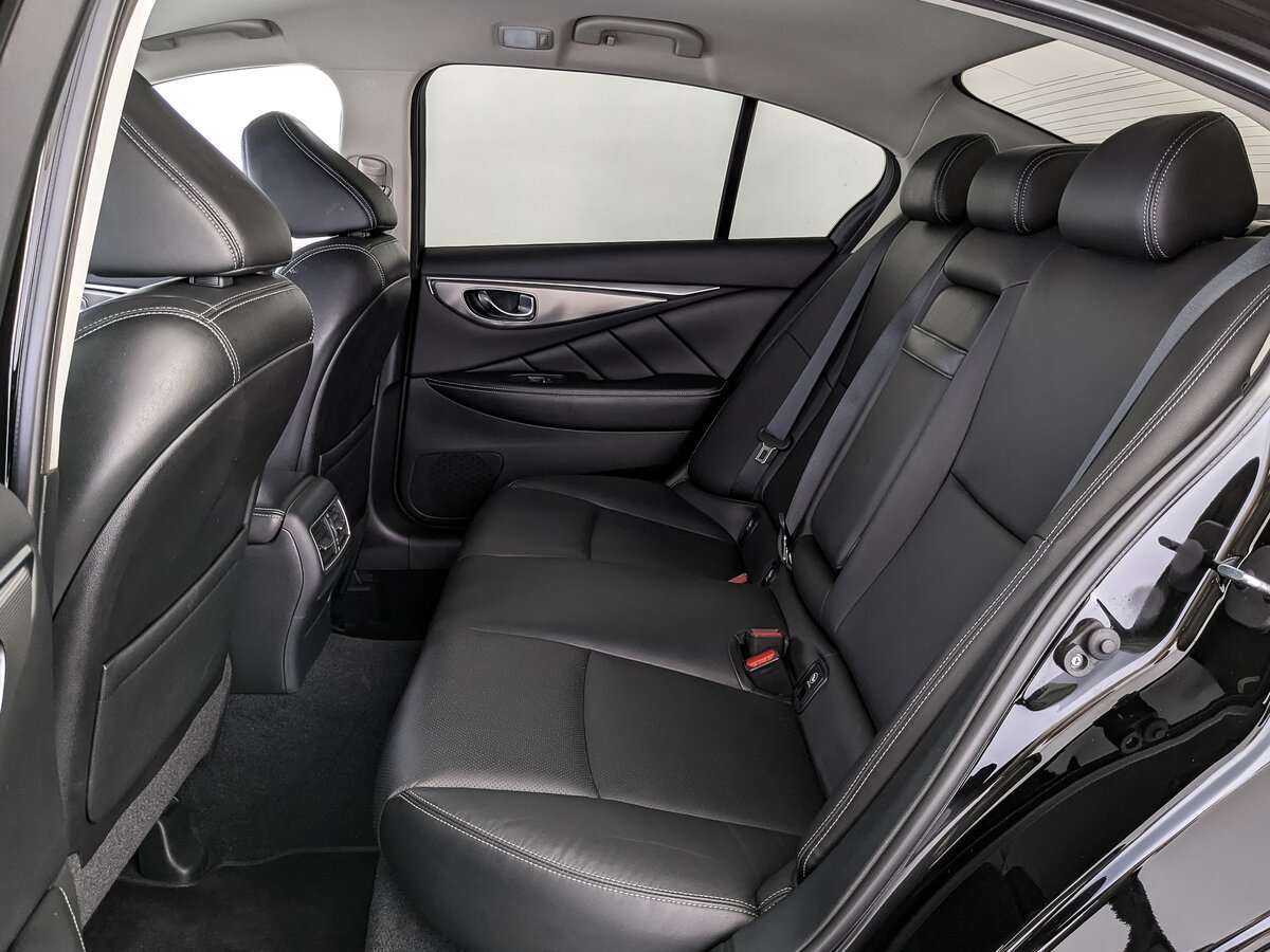 Купить Infiniti Q50, 2017, 105 811 км, фото №13