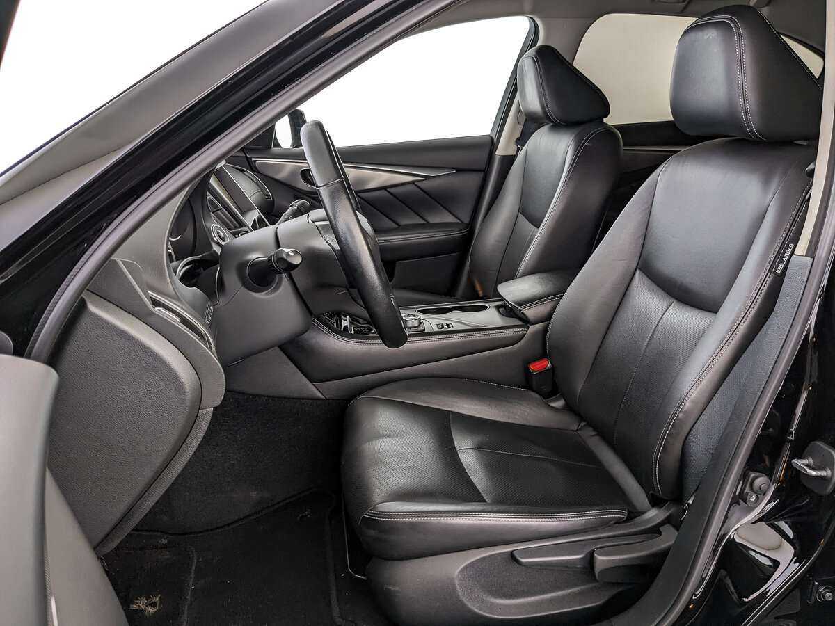 Купить Infiniti Q50, 2017, 105 811 км, фото №15