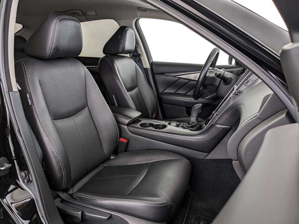 Купить Infiniti Q50, 2017, 105 811 км, фото №19