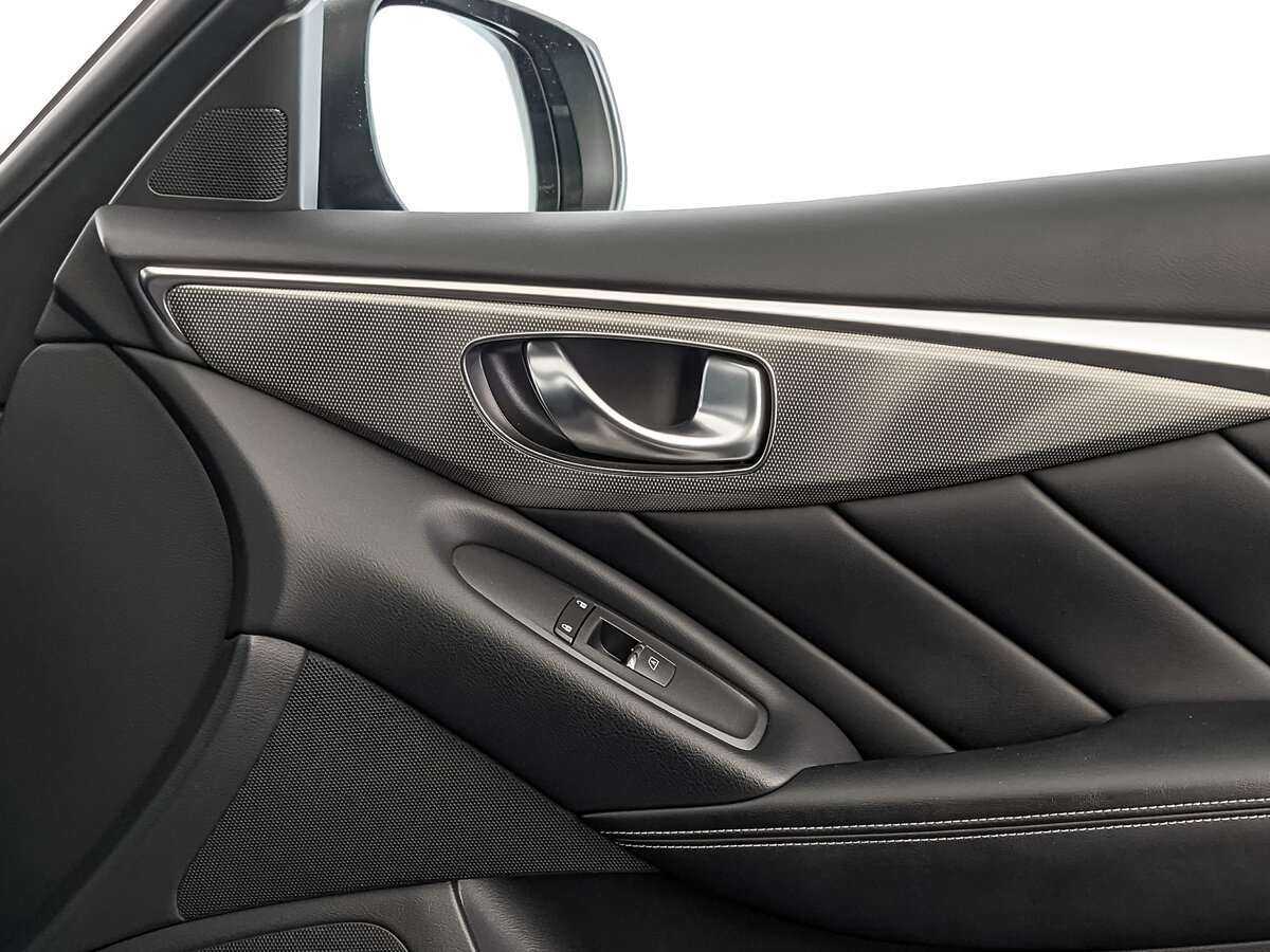 Купить Infiniti Q50, 2017, 105 811 км, фото №20