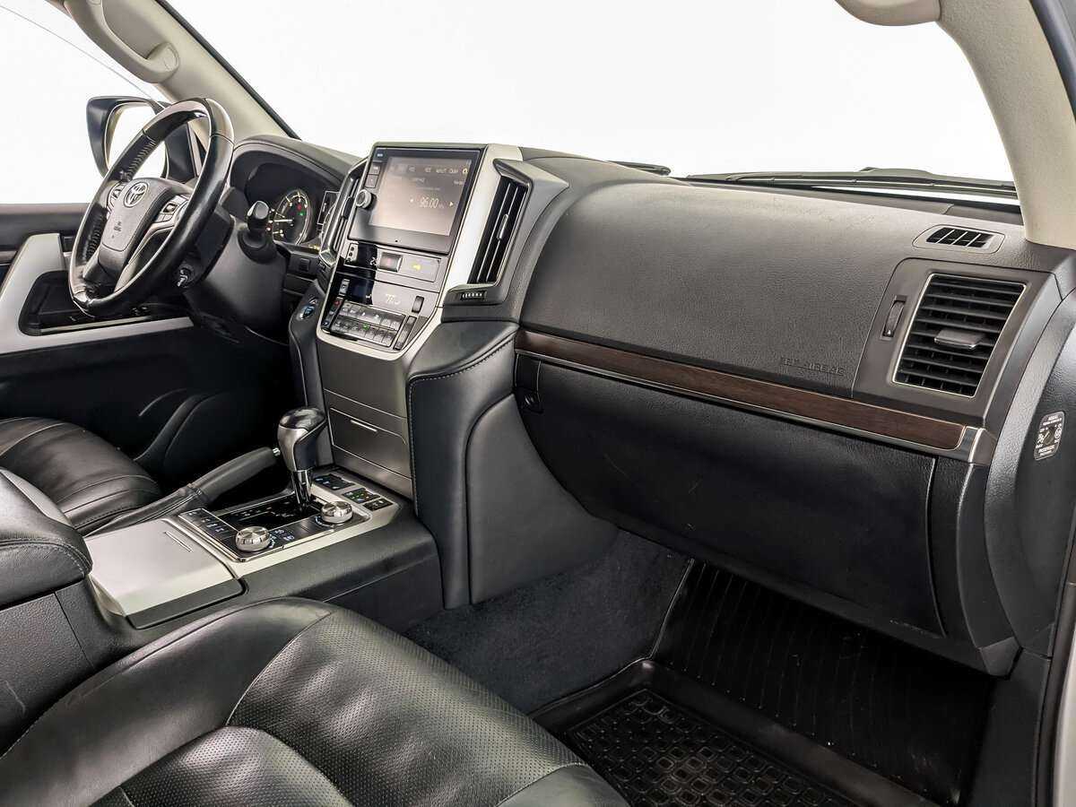 Купить Toyota Land Cruiser, 2018, 314 325 км, фото №9