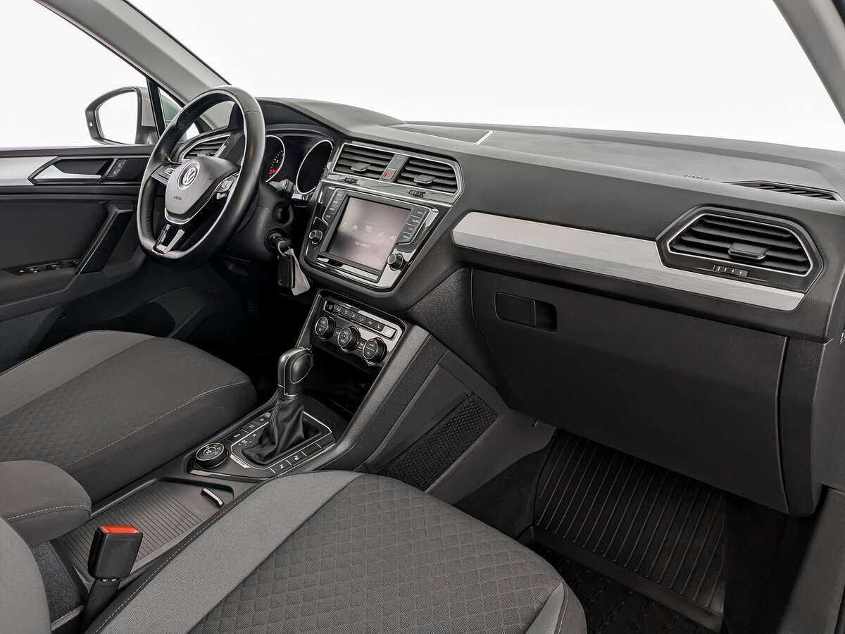 Купить Volkswagen Tiguan, 2017, 107 312 км, фото №9