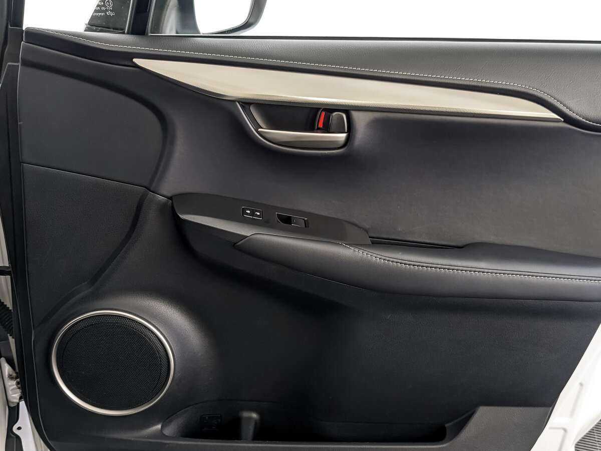 Купить Lexus NX 200, 2017, 117 150 км, фото №25