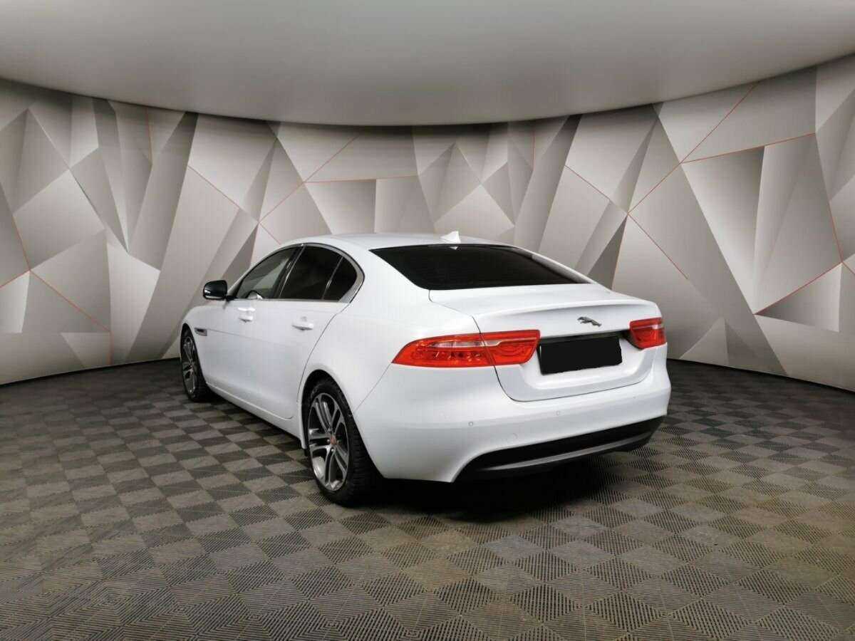 Купить Jaguar XE, 2015, 166 481 км, фото №4