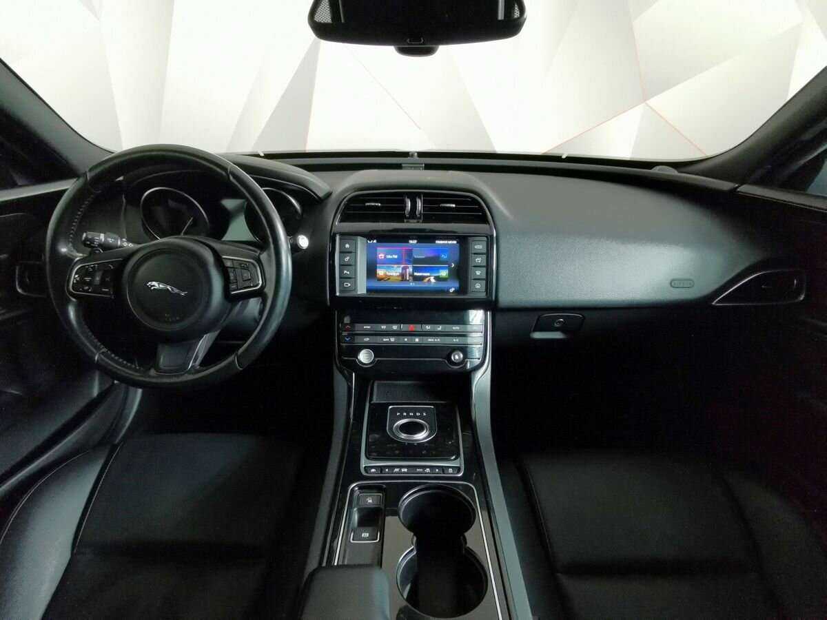 Купить Jaguar XE, 2015, 166 481 км, фото №10