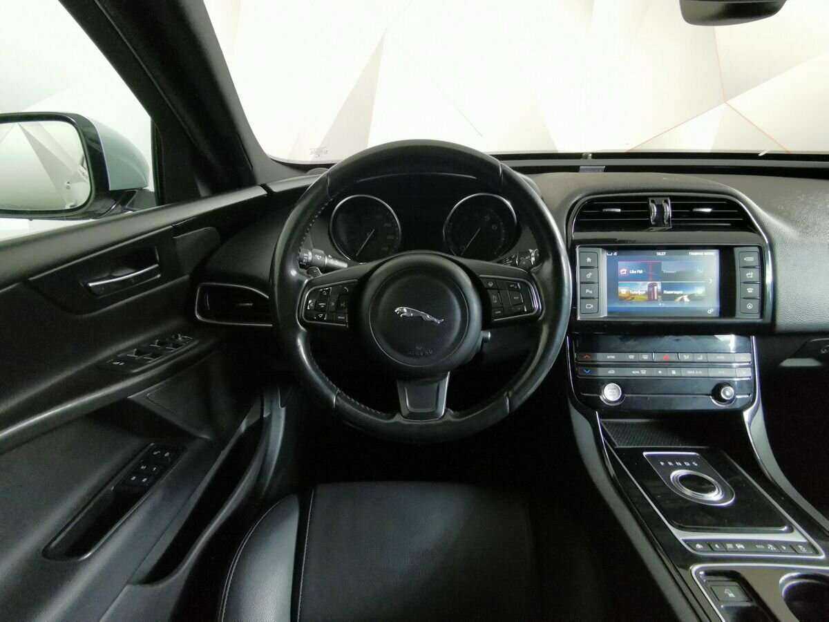 Купить Jaguar XE, 2015, 166 481 км, фото №15