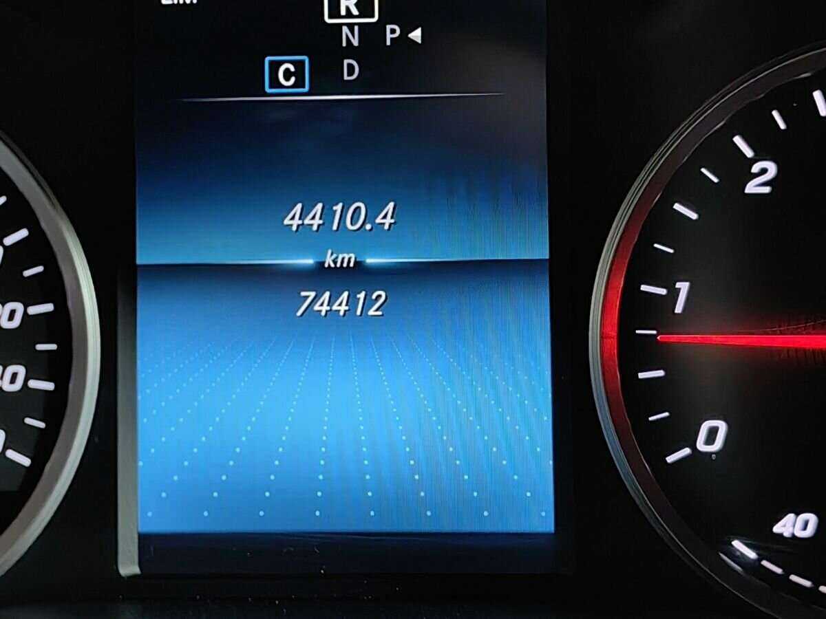 Купить Mercedes-Benz GLC 220 d, 2021, 74 410 км, фото №15