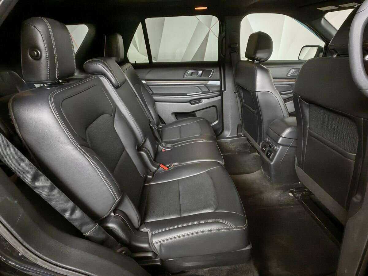 Купить Ford Explorer, 2017, 155 342 км, фото №11