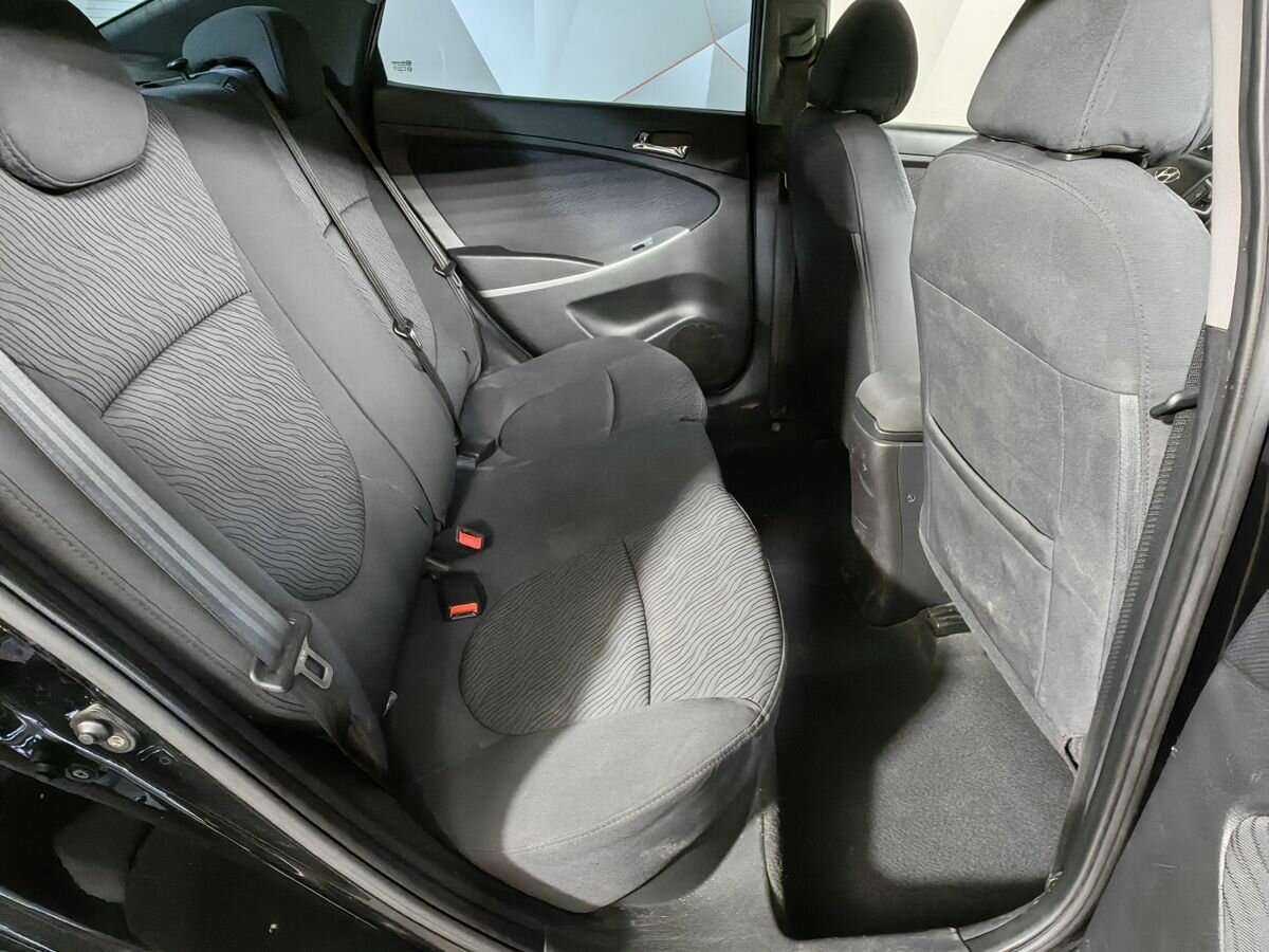 Купить Hyundai Solaris, 2011, 225 830 км, фото №12