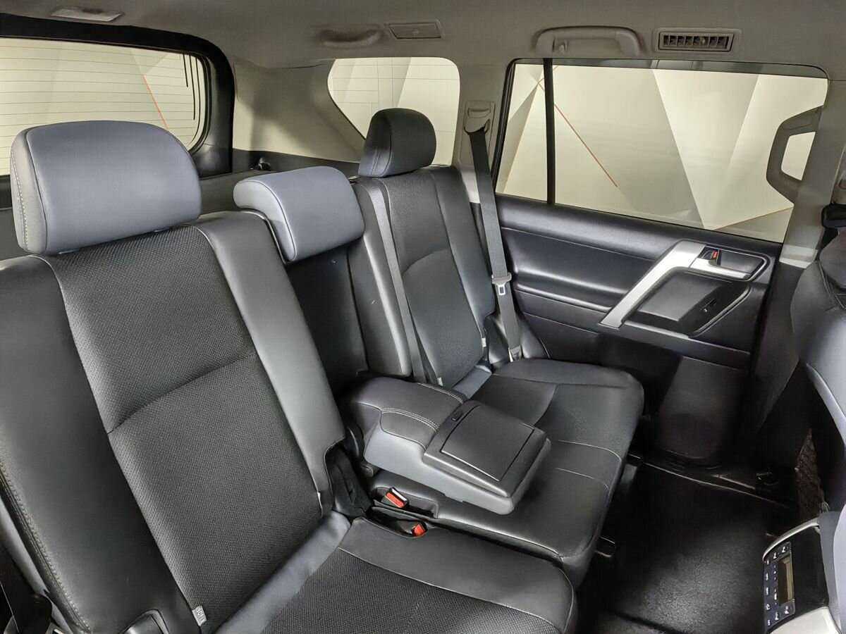 Купить Toyota Land Cruiser Prado, 2018, 129 932 км, фото №13