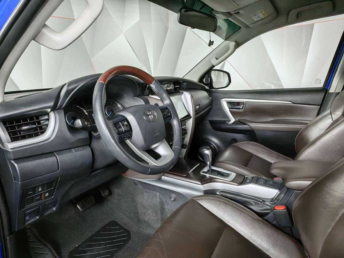 Купить Toyota Fortuner, 2017, 169 579 км, фото №14
