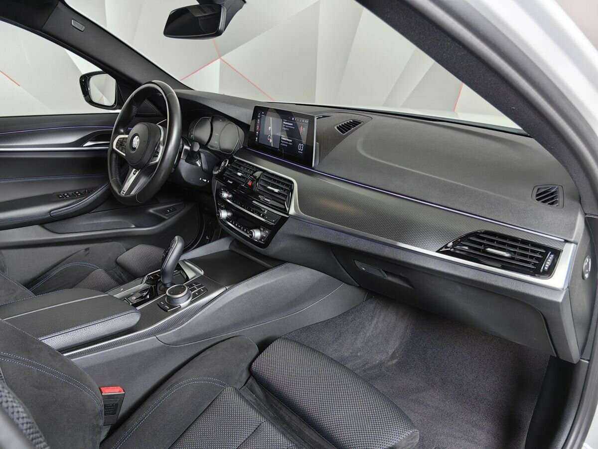 Купить BMW 5 серии 520d xDrive, 2020, 50 091 км, фото №9