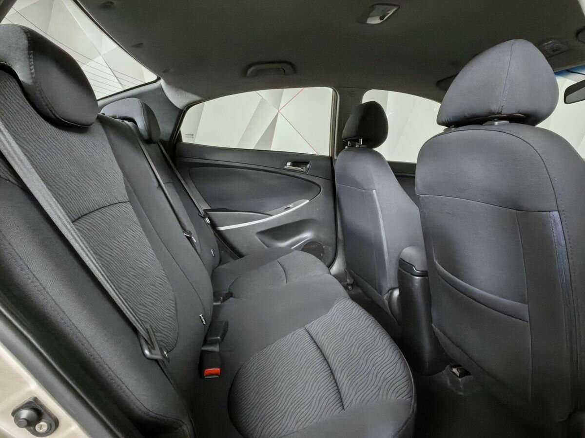 Купить Hyundai Solaris, 2011, 122 814 км, фото №12