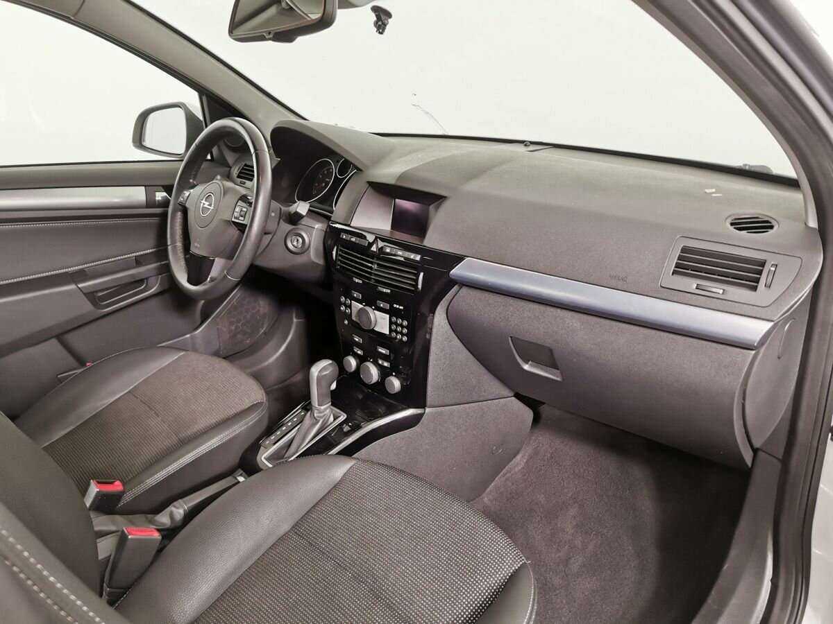 Купить Opel Astra, 2011, 183 818 км, фото №9