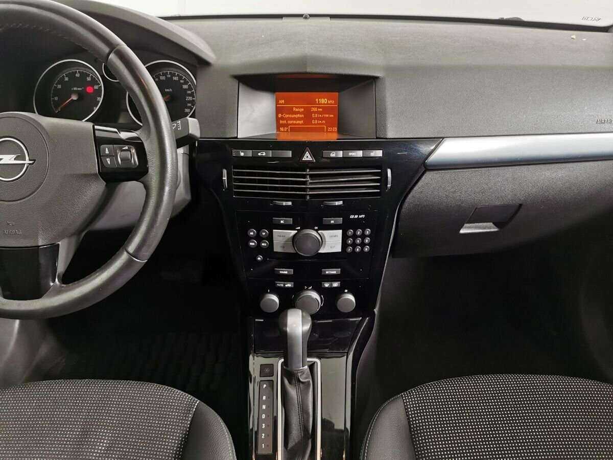 Купить Opel Astra, 2011, 183 818 км, фото №11