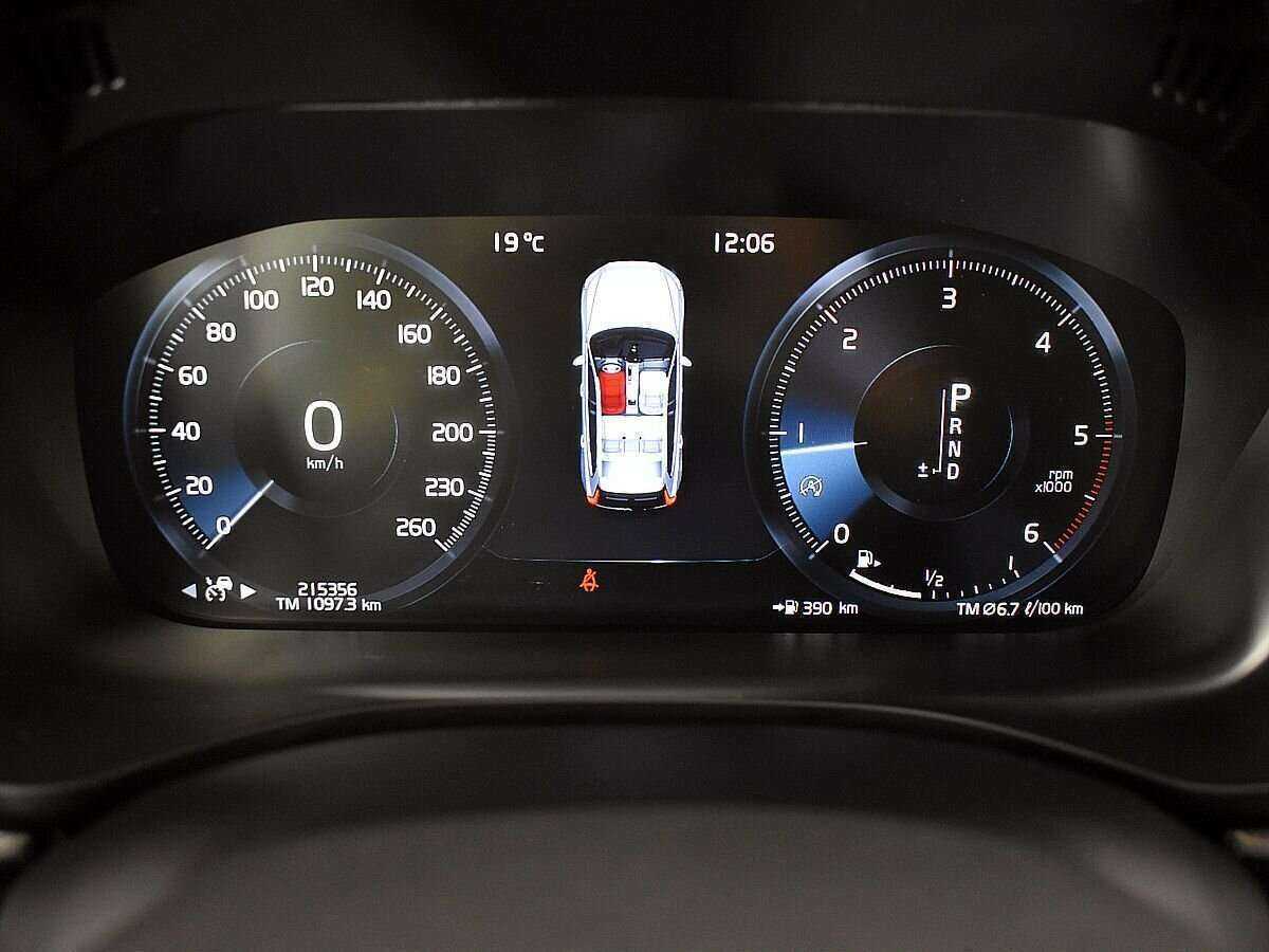 Купить Volvo XC60, 2018, 215 353 км, фото №14