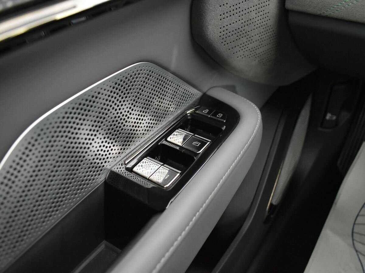 Купить Zeekr 001 100 kWh, 2021, 16 159 км, фото №17