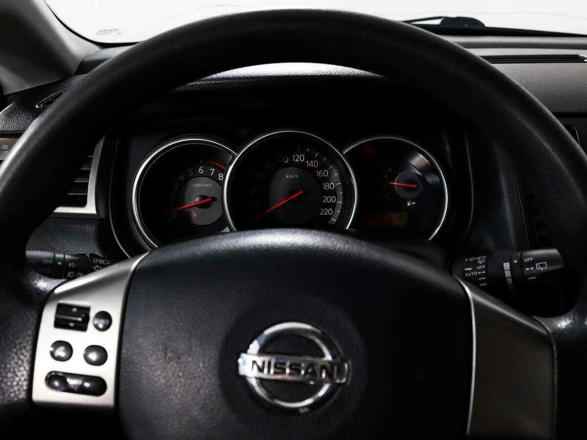 Купить Nissan Tiida, 2008, 286 923 км, фото №13