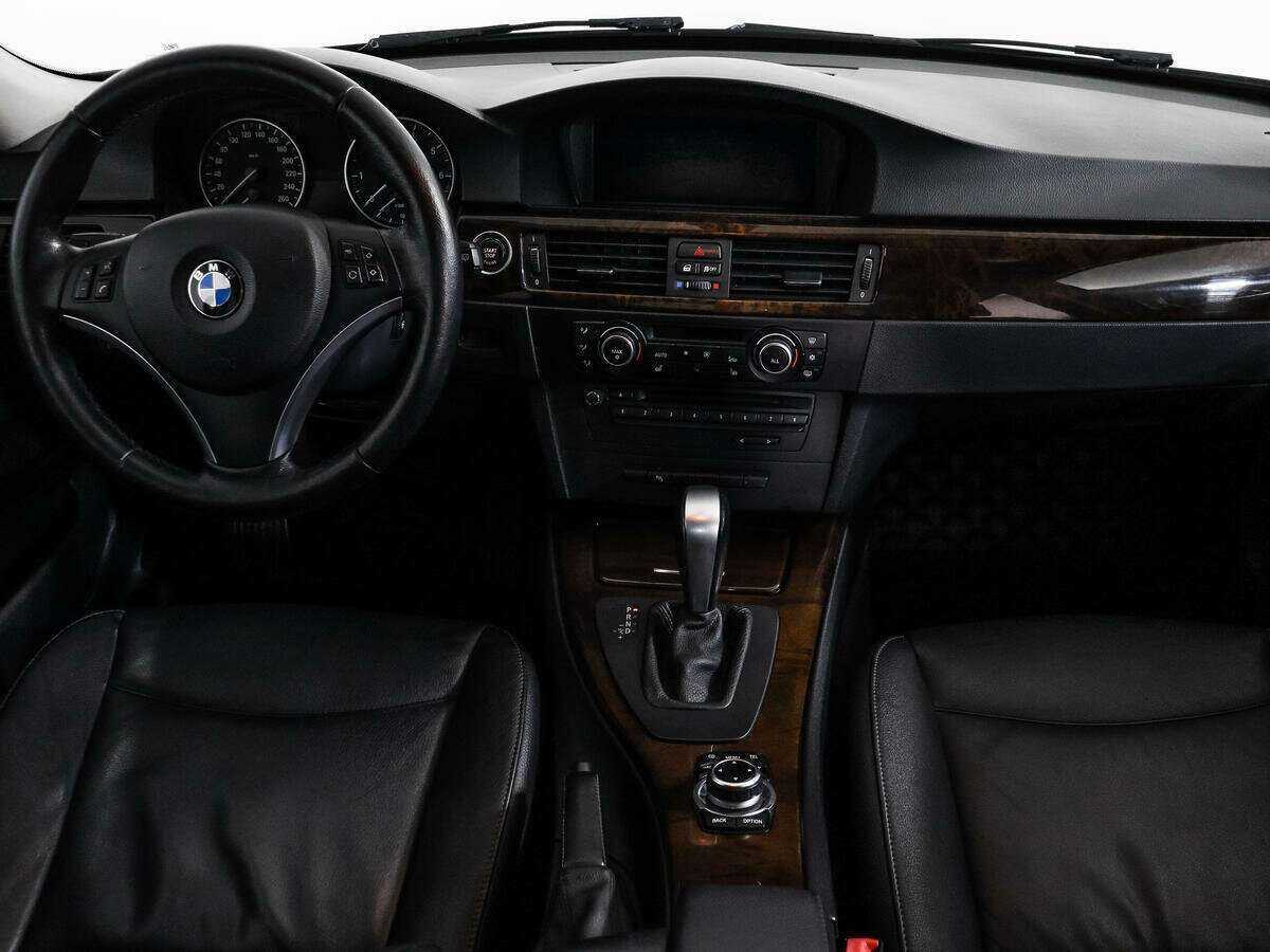 Купить BMW 3 серии 320i, 2011, 161 162 км, фото №14