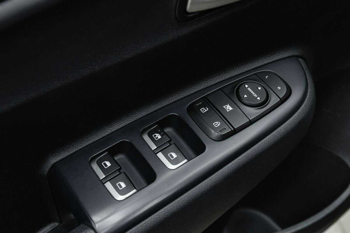 Купить Kia Rio X, 2021, 71 000 км, фото №17