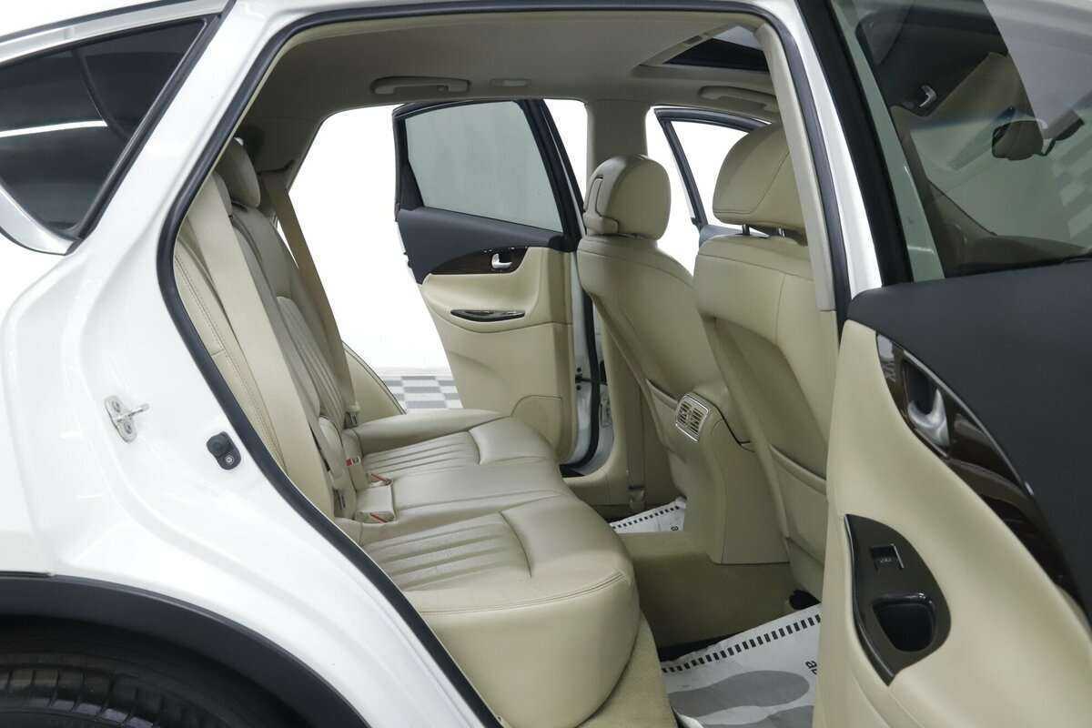 Купить Infiniti QX50, 2016, 117 500 км, фото №23