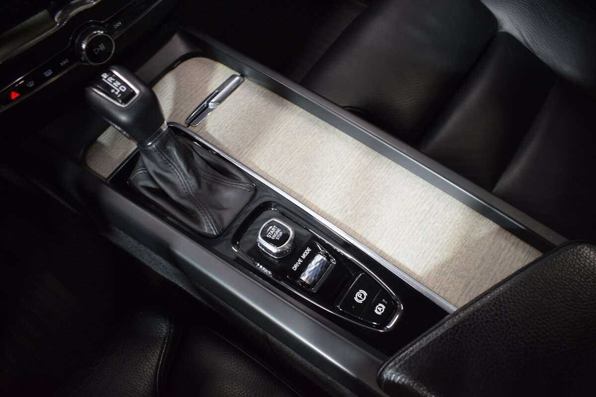 Купить Volvo XC60, 2020, 131 511 км, фото №21