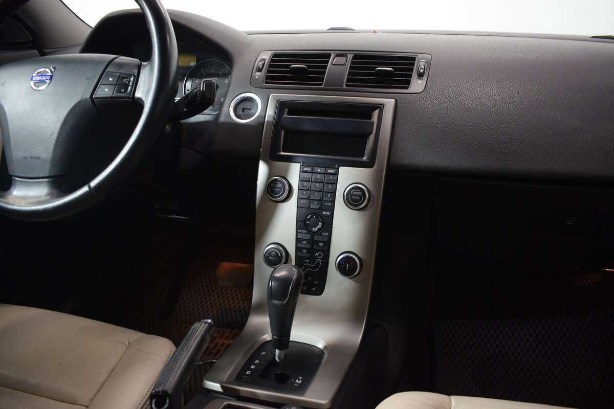 Купить Volvo S40, 2010, 124 000 км, фото №7