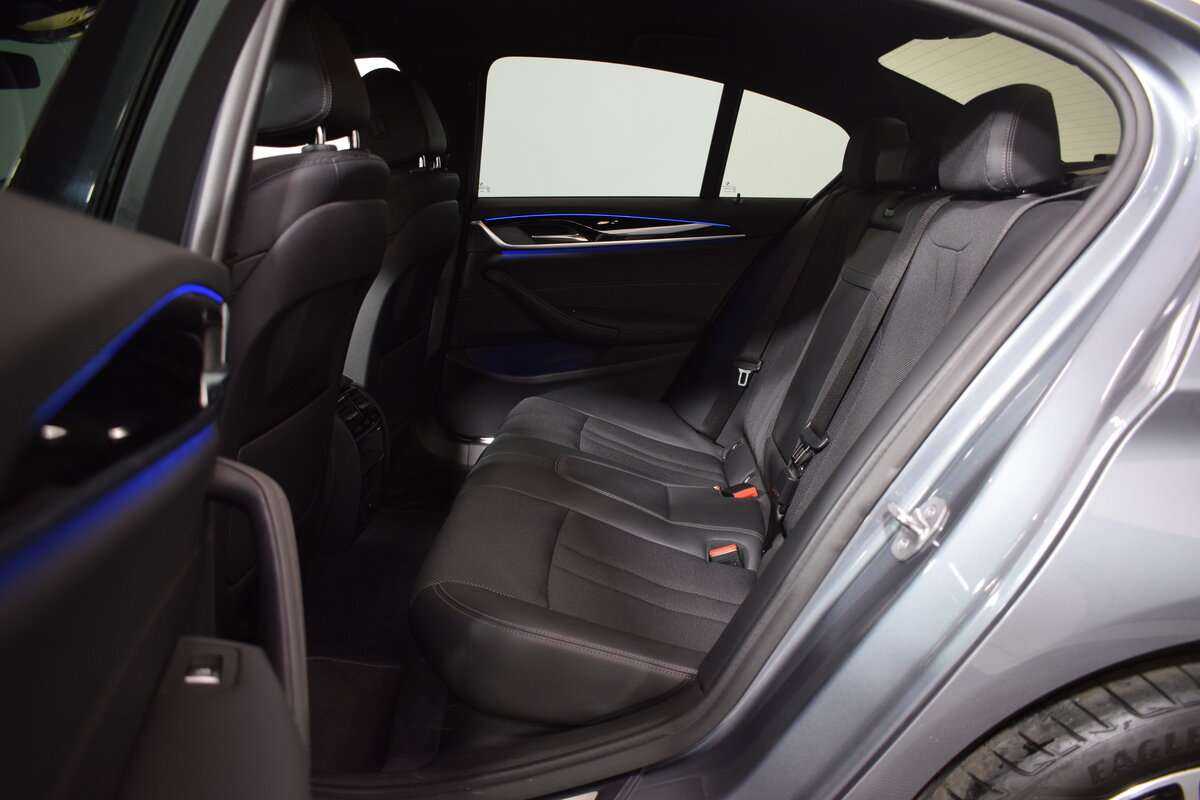 Купить BMW 5 серии 520d xDrive, 2019, 77 620 км, фото №13
