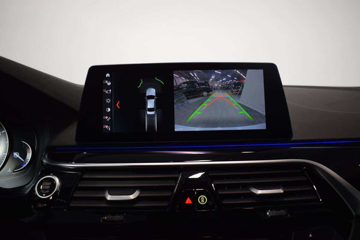 Купить BMW 5 серии 520d xDrive, 2019, 77 620 км, фото №24