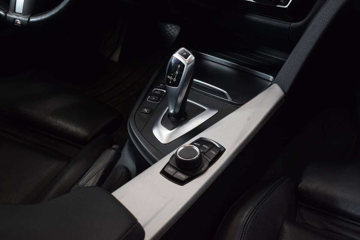 Купить BMW 3 серии 320i xDrive, 2018, 90 687 км, фото №16