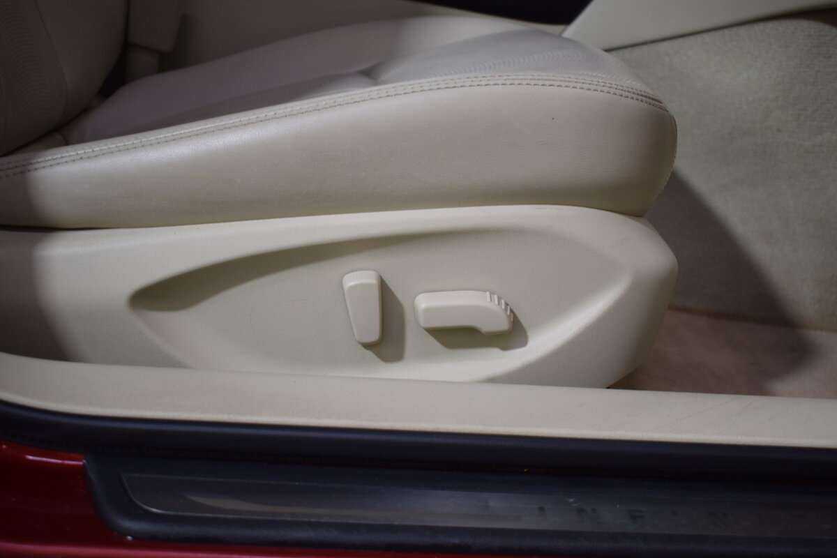 Купить Infiniti Q50, 2015, 263 000 км, фото №22