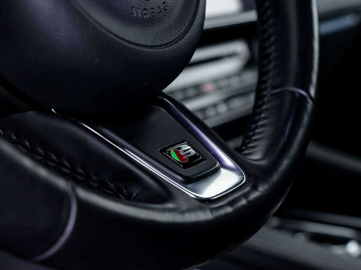 Купить Jaguar F-Pace, 2017, 117 745 км, фото №12