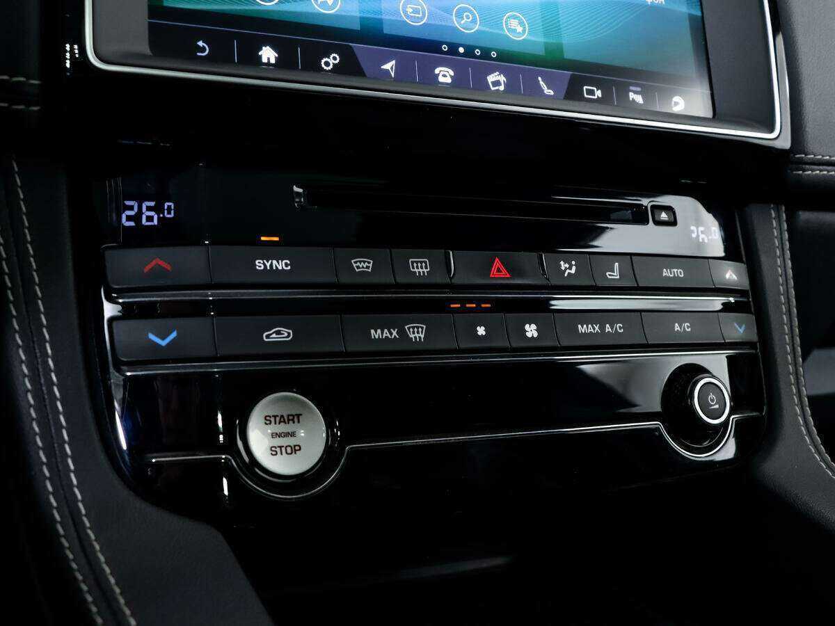 Купить Jaguar F-Pace, 2017, 117 745 км, фото №22