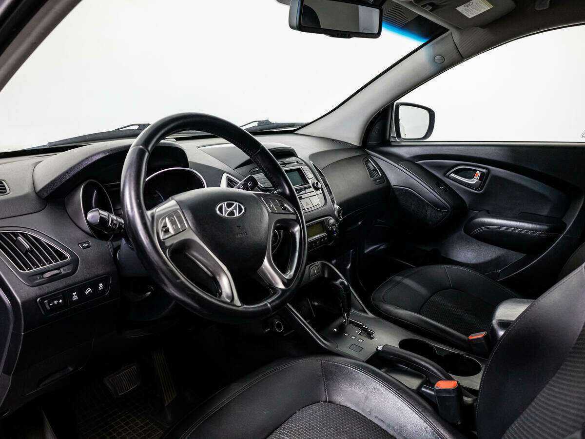 Купить Hyundai ix35, 2010, 233 758 км, фото №9