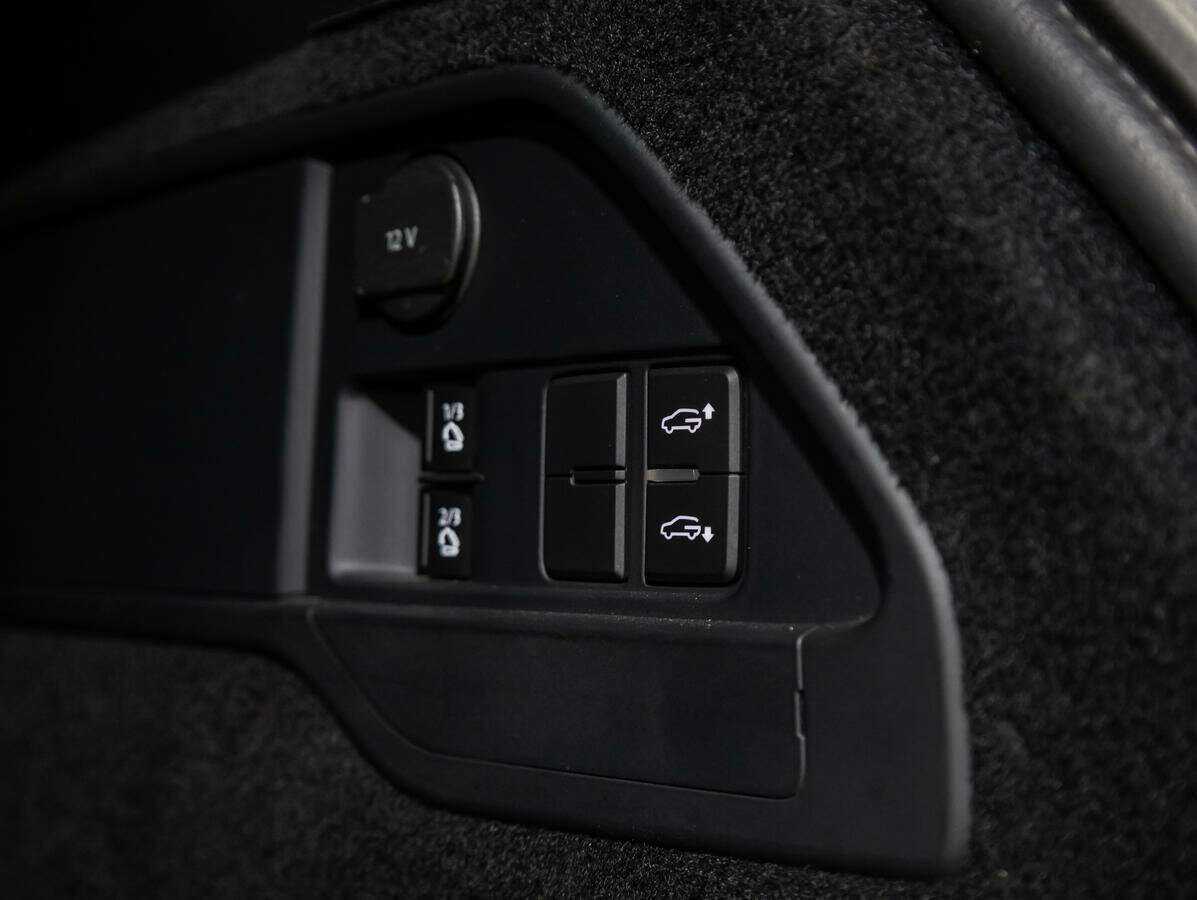 Купить Volkswagen Touareg, 2018, 125 351 км, фото №18