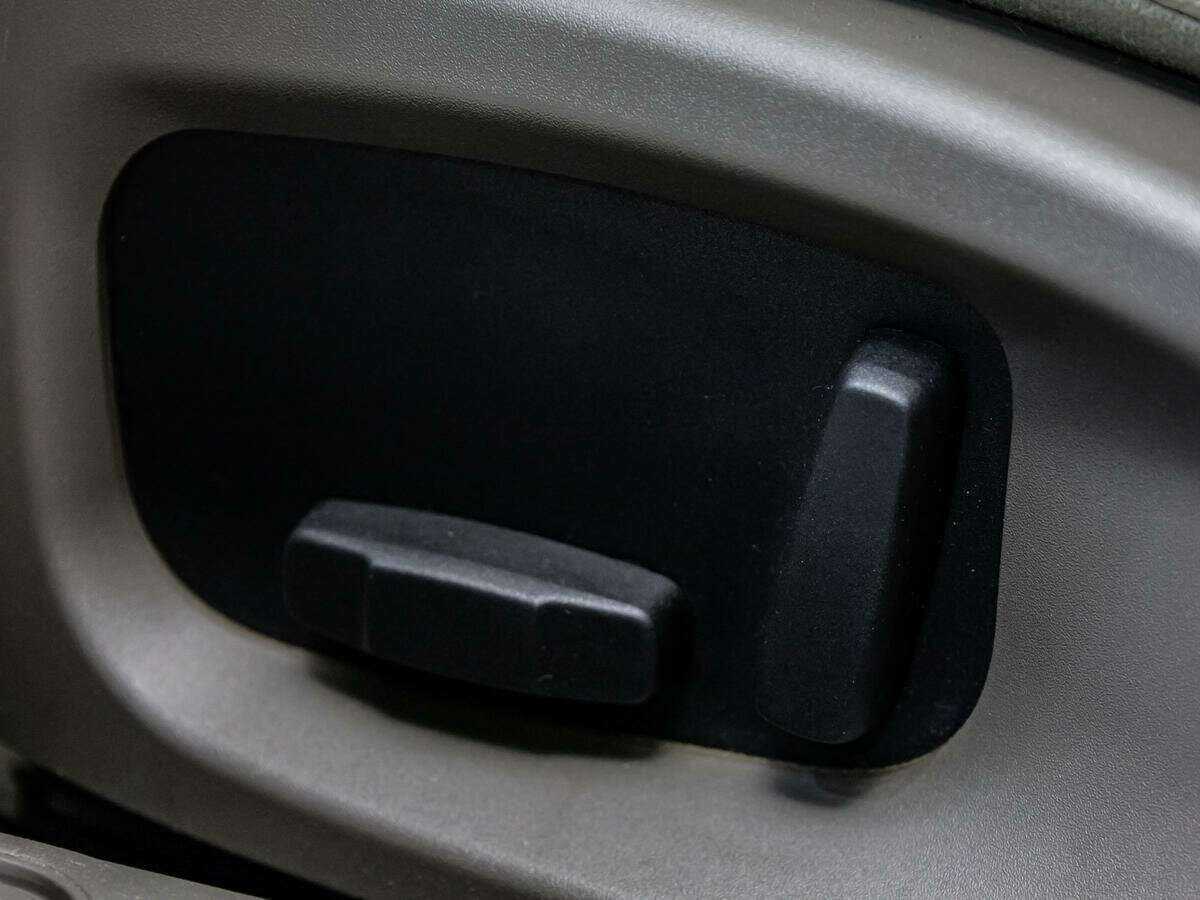 Купить Jaguar XE, 2017, 76 265 км, фото №19