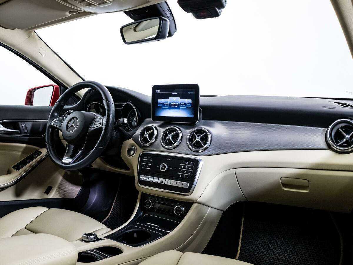 Купить Mercedes-Benz GLA 250, 2017, 57 900 км, фото №8