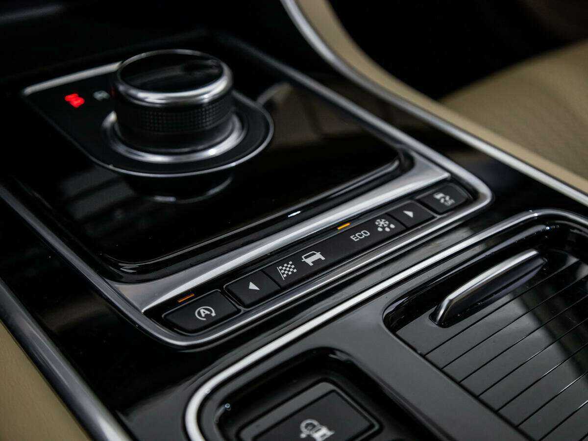 Купить Jaguar XF, 2016, 33 850 км, фото №24