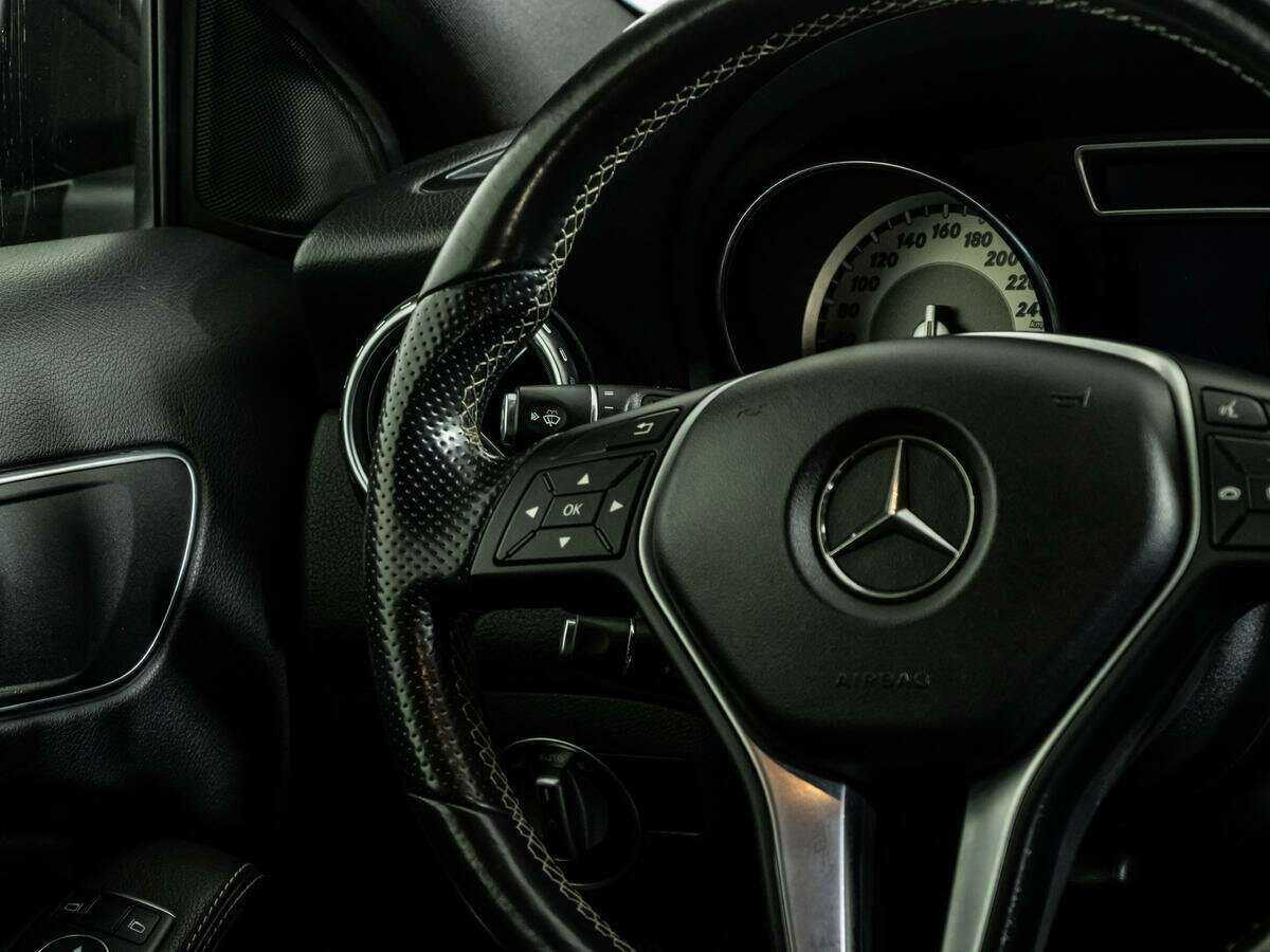 Купить Mercedes-Benz GLA 250, 2015, 245 593 км, фото №16