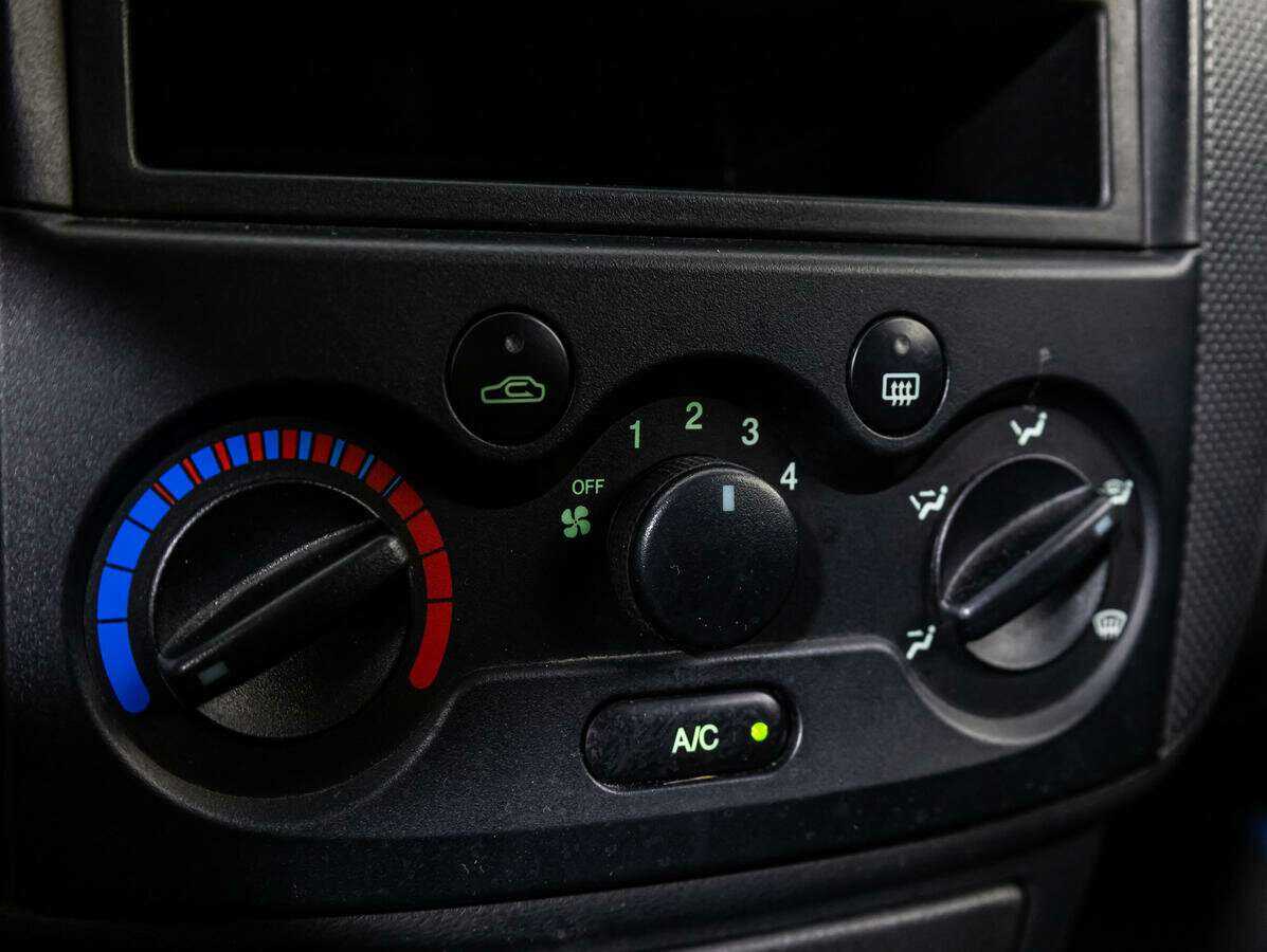 Купить Chevrolet Aveo, 2007, 107 179 км, фото №13